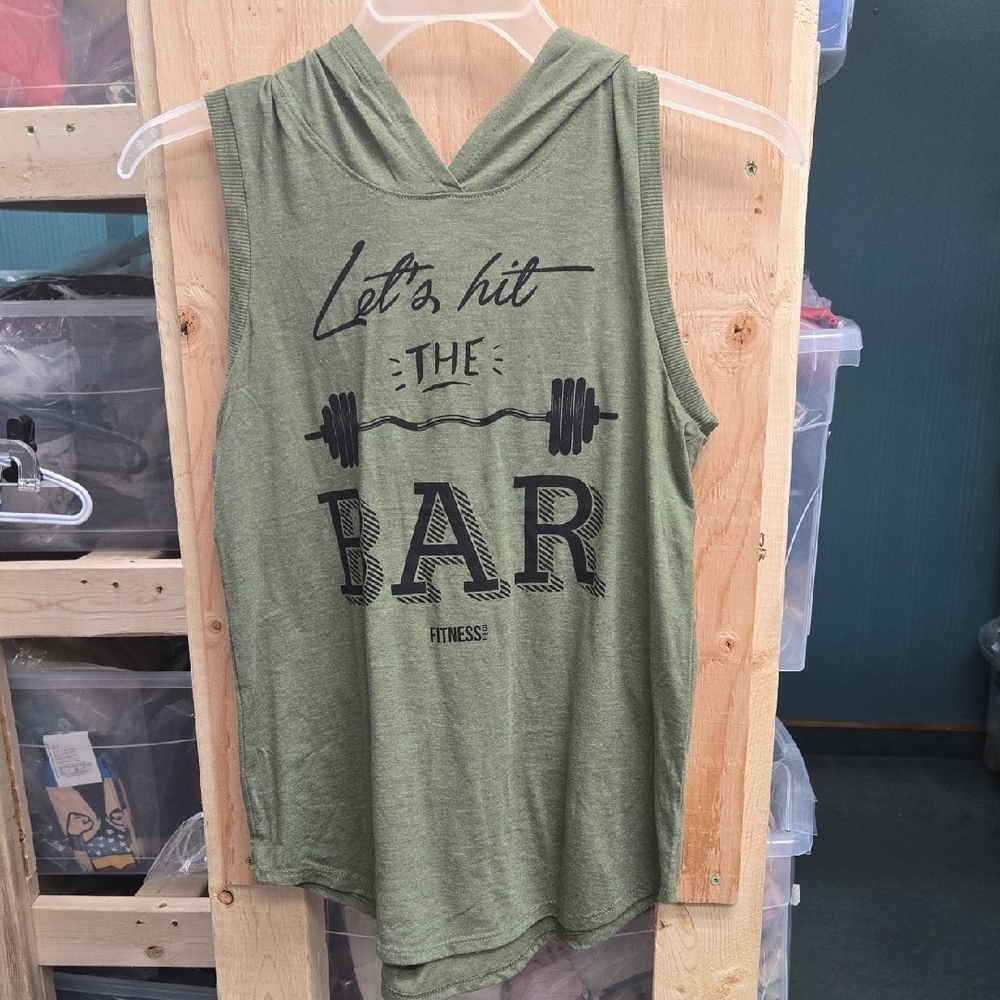 Fitness Tee Co. Size M Military Green Sleeveless Hooded Gym Shirt